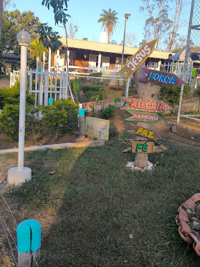 Clinica de tratamento para dependentes quimicos e alcoolismo - projeto liberdade