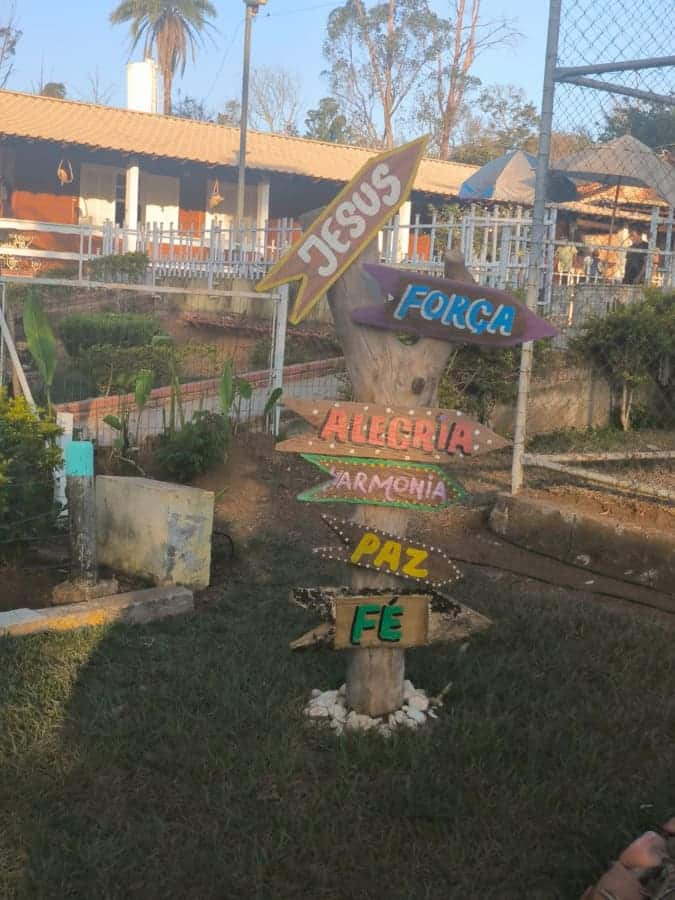 Clinica de tratamento para dependentes quimicos e alcoolismo - projeto liberdade